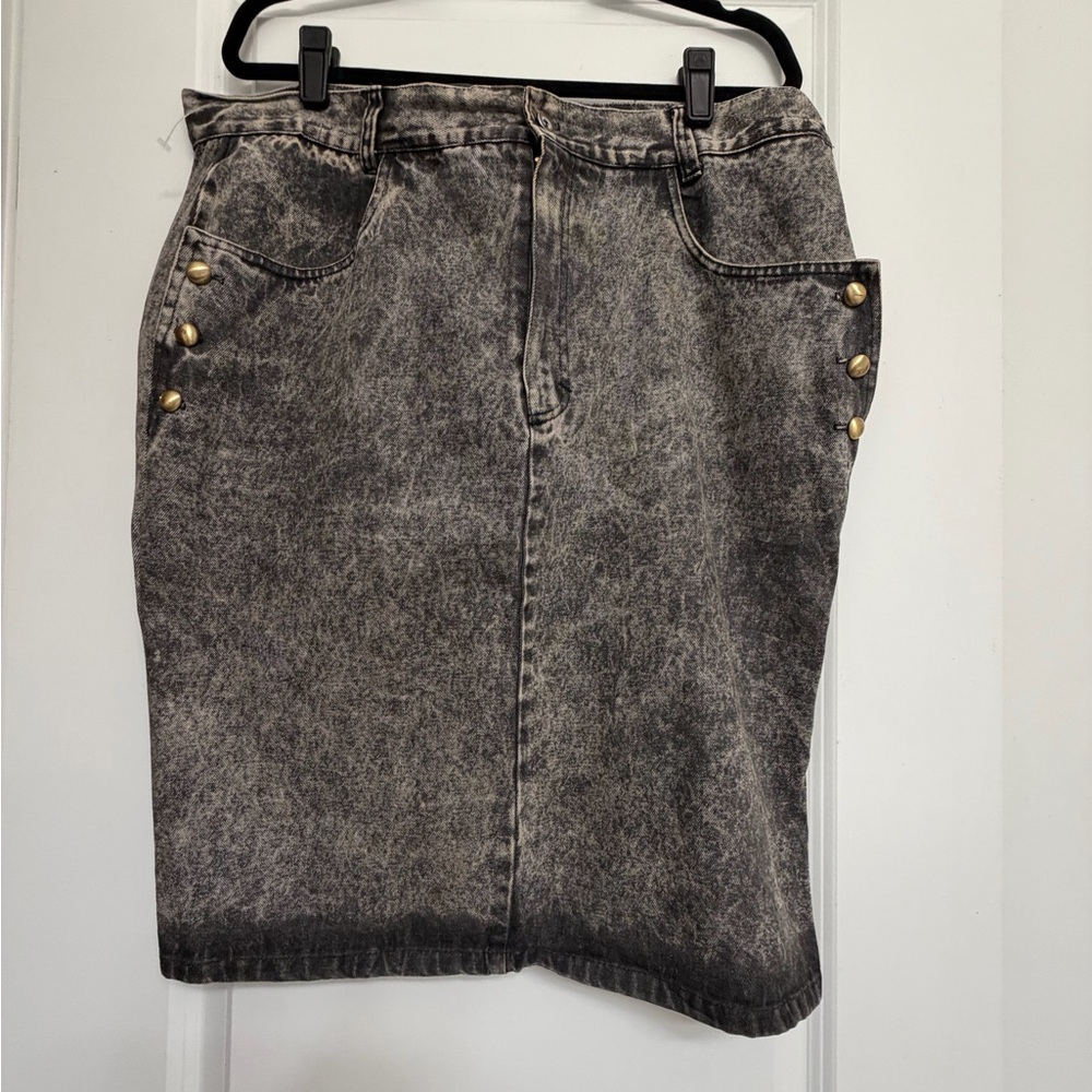 Stylish Black Denim Skirt with Gold Accents